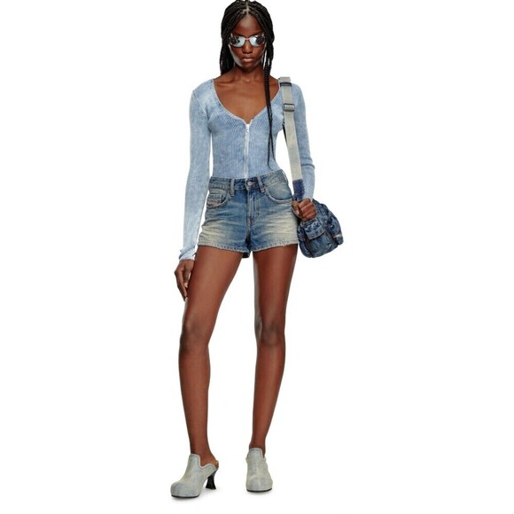 Diesel Pants - Diesel Womens De-Yuba 5-Pocket Size W28 Mid Rise Medium Wash Denim Shorts NEW